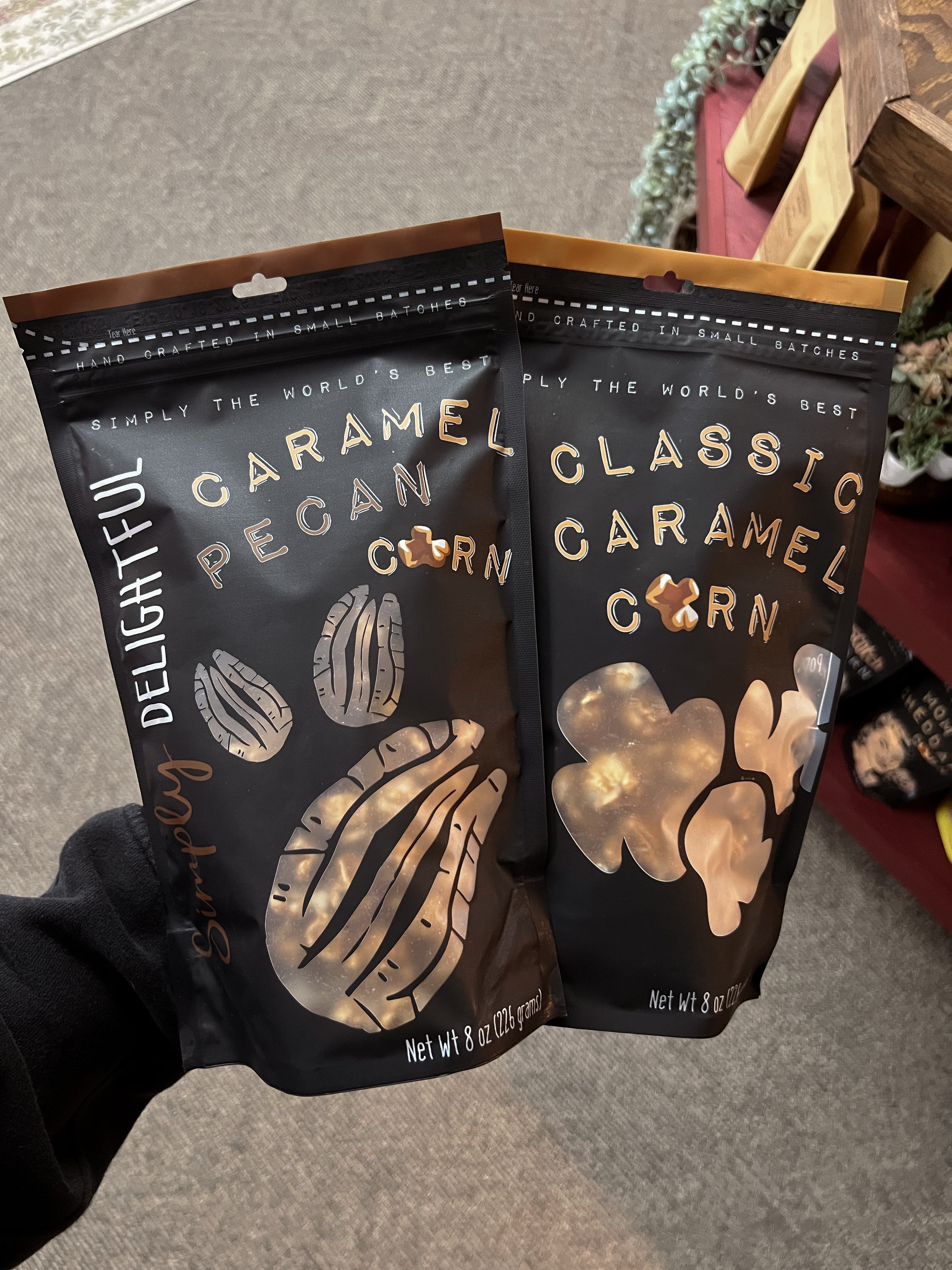 Popcorn 8oz, Simply Delightful.
