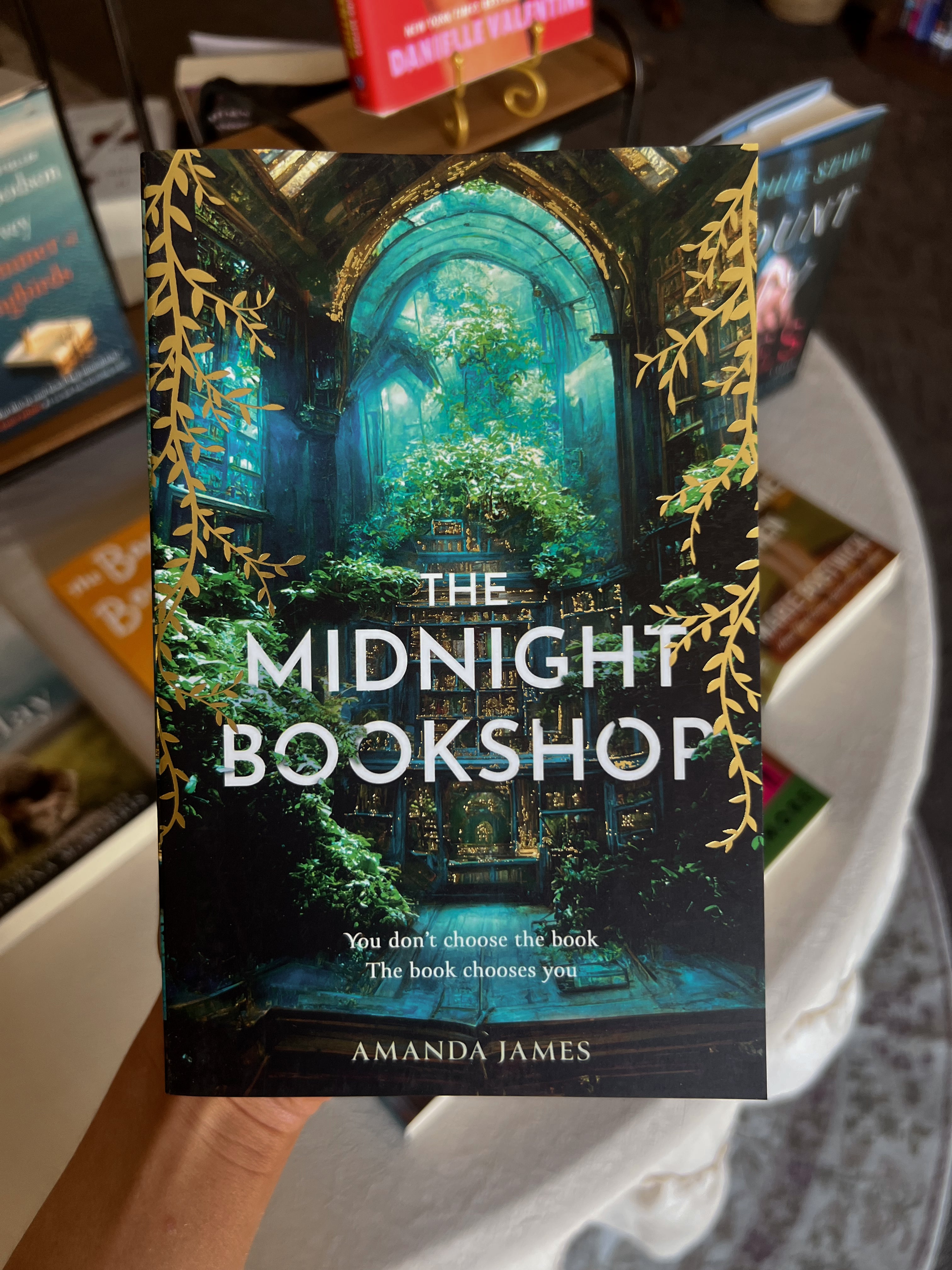 James, The midnight bookshop
