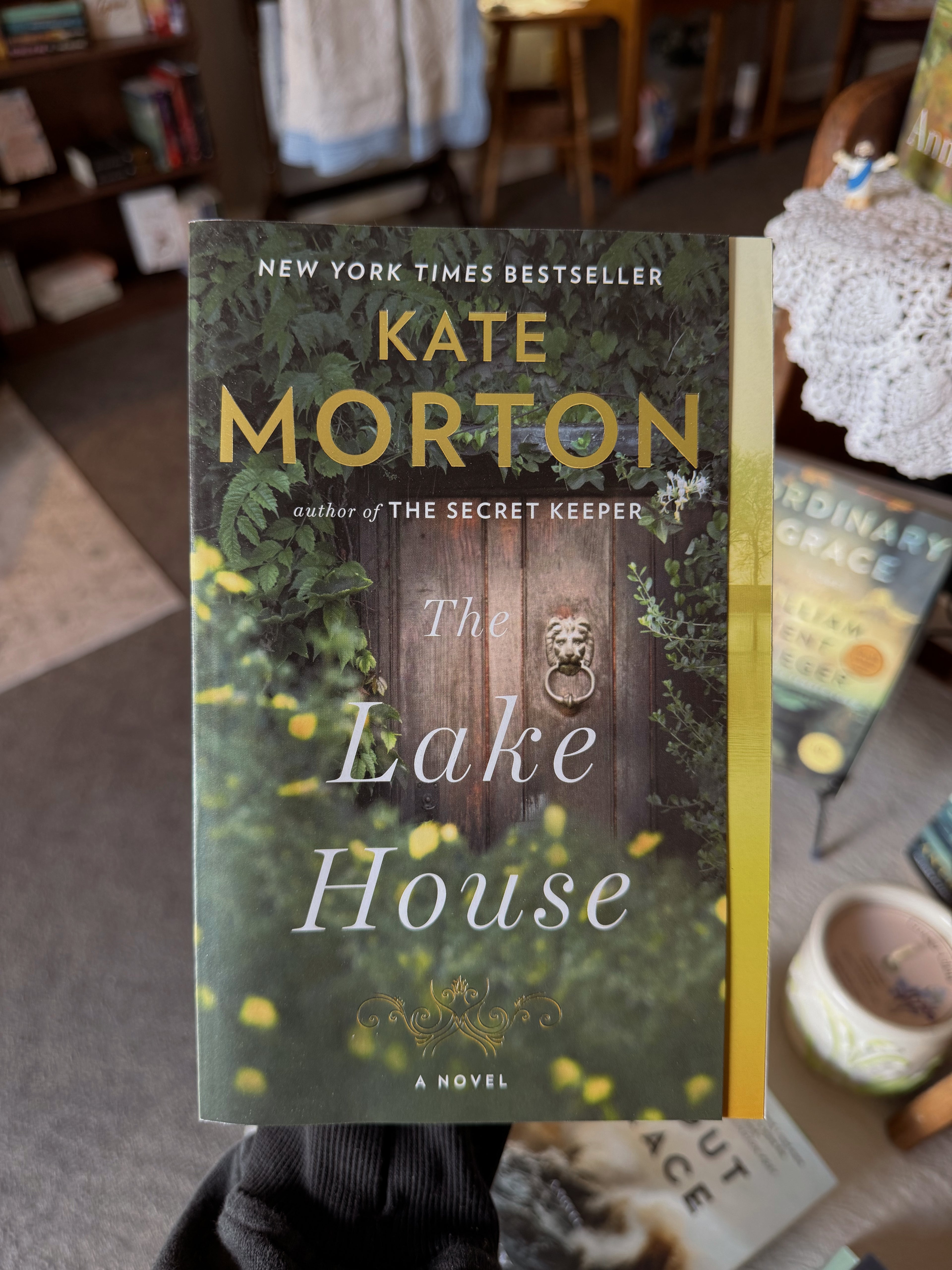 Morton, The lake house