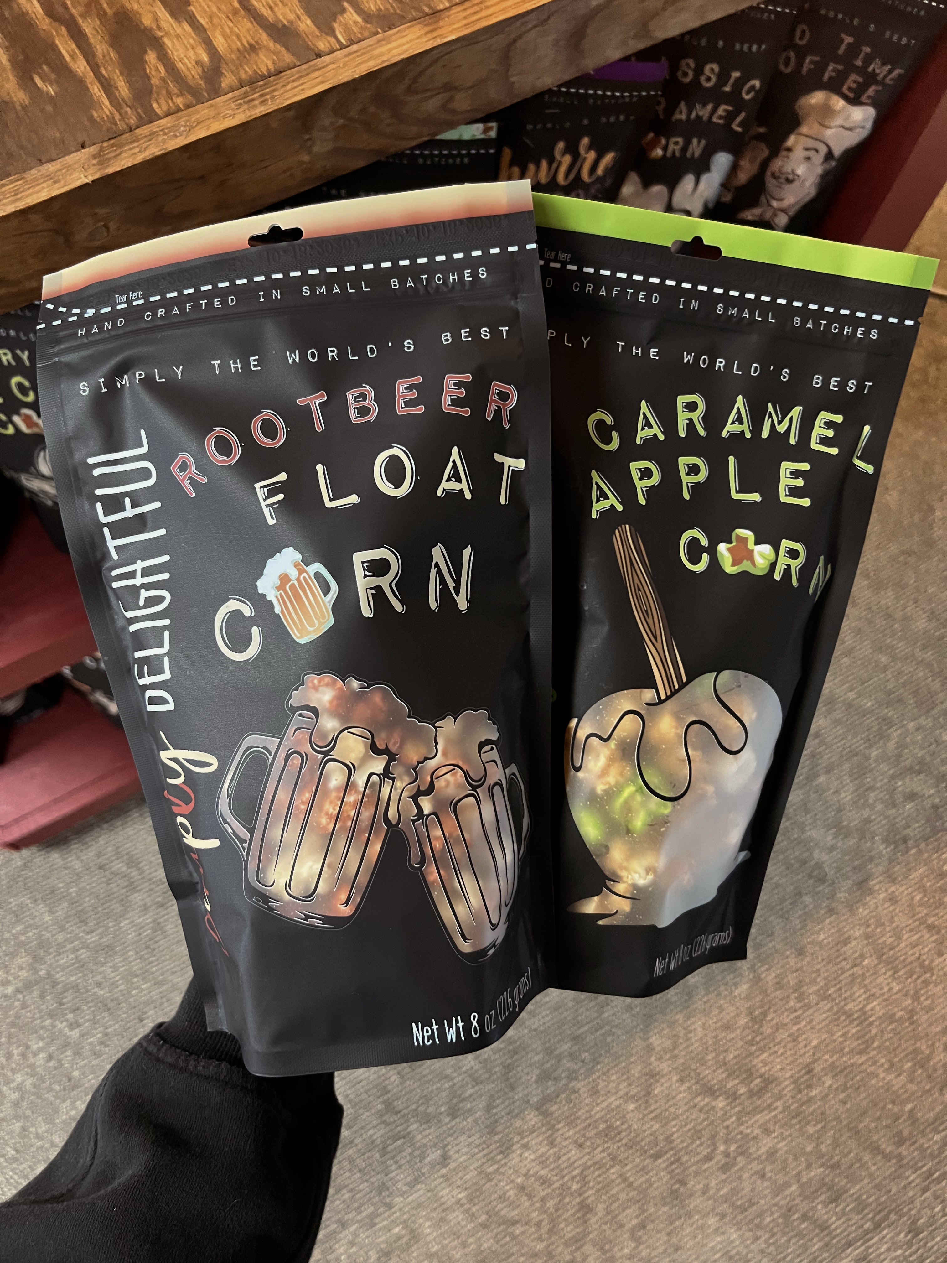 Popcorn 8oz, Simply Delightful.