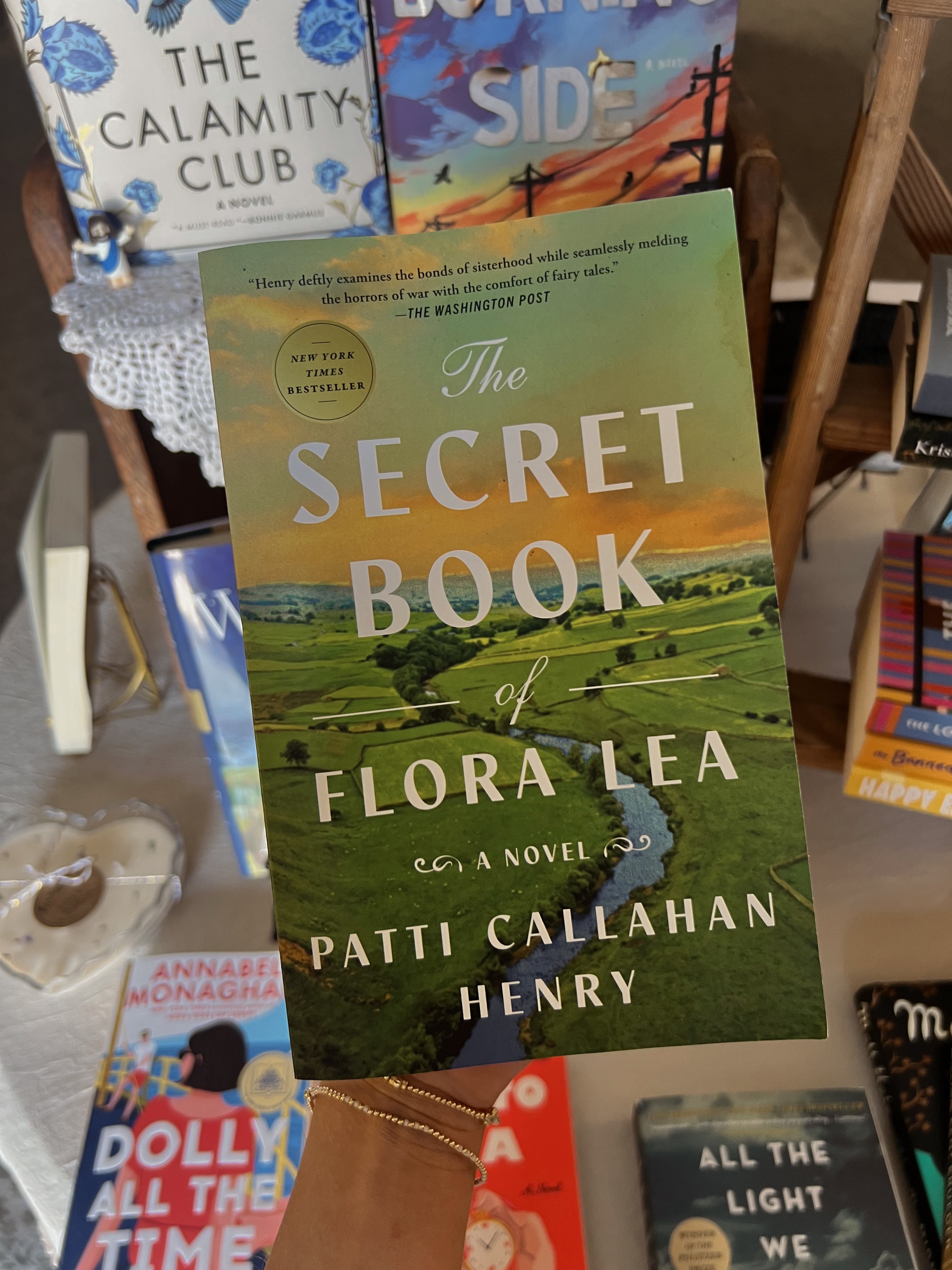 Henry, The secret book of Flora Lea