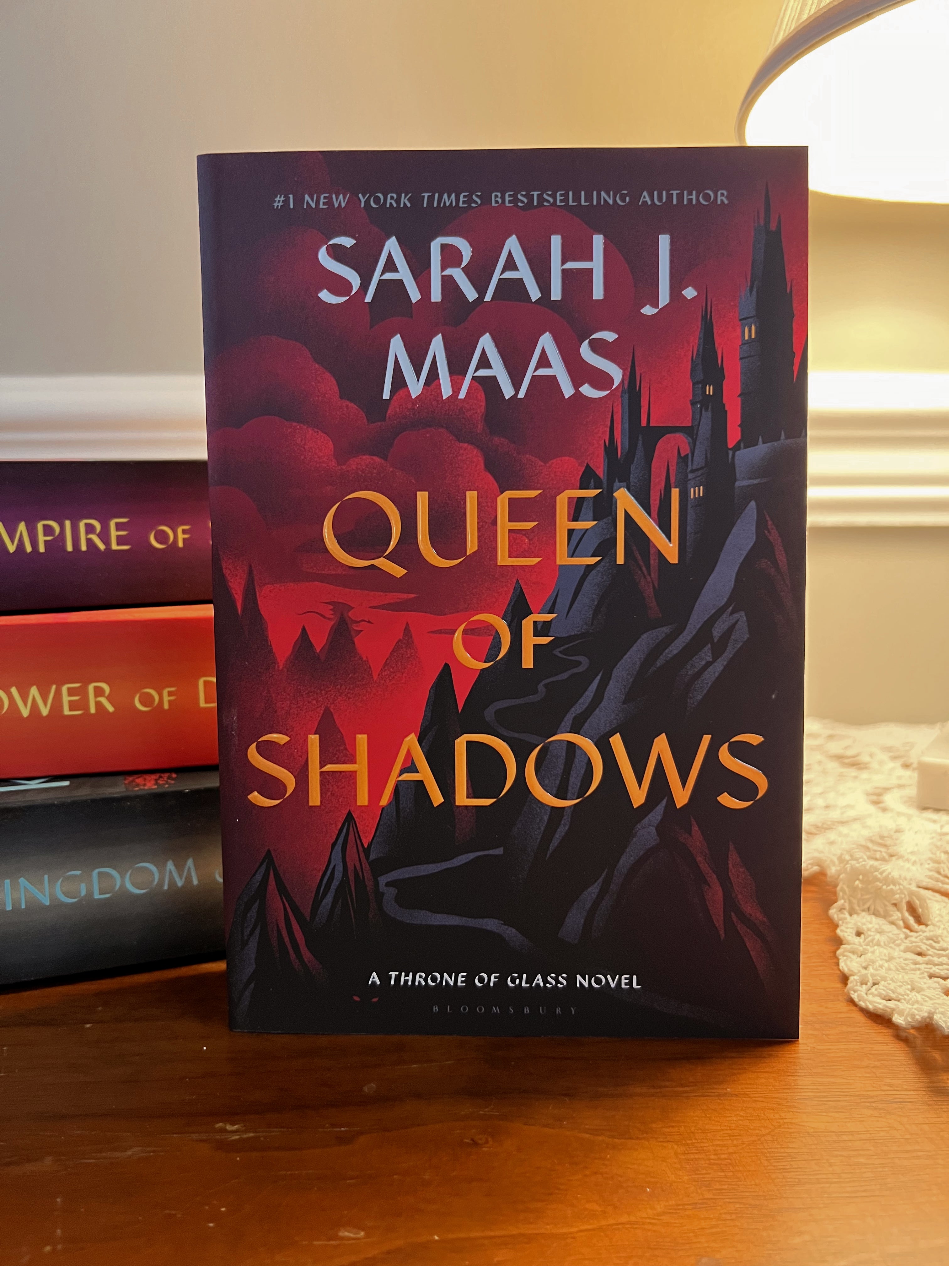Maas, Queen of shadows