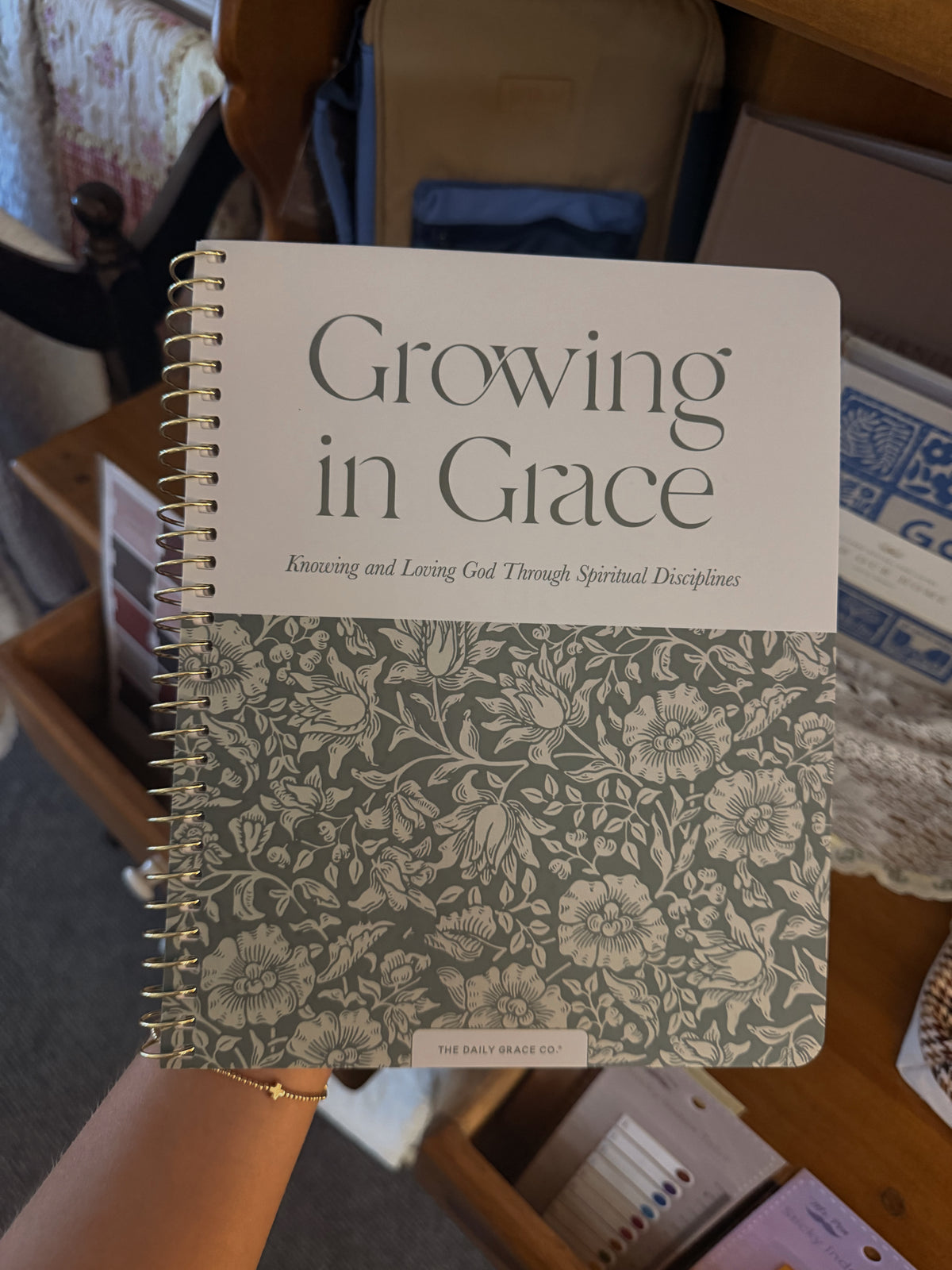 Growing in grace Bible study, Daily Grace co.