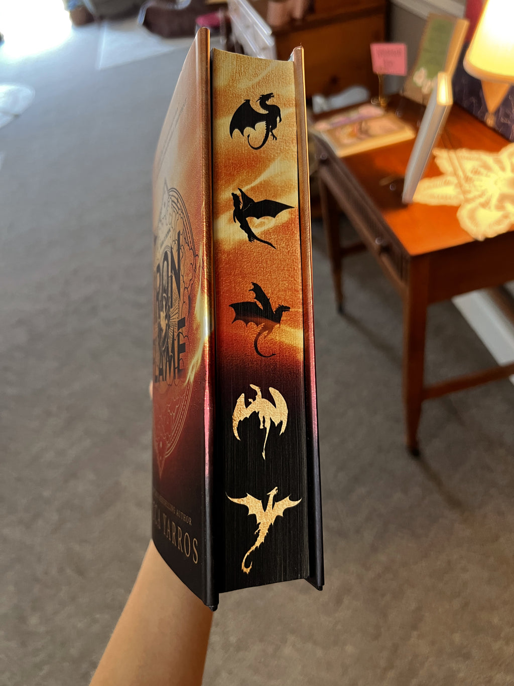 Yarros, Iron flame / Sprayed edges