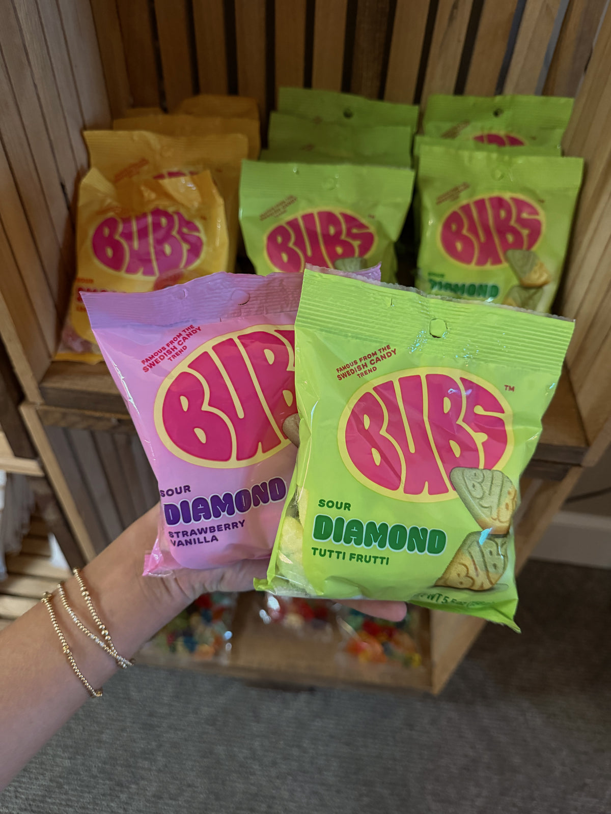 Bubs/ Sour diamond tutti frutti